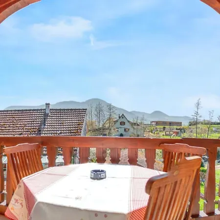 Maison Charmante Avec Vue Sur La Montagne A